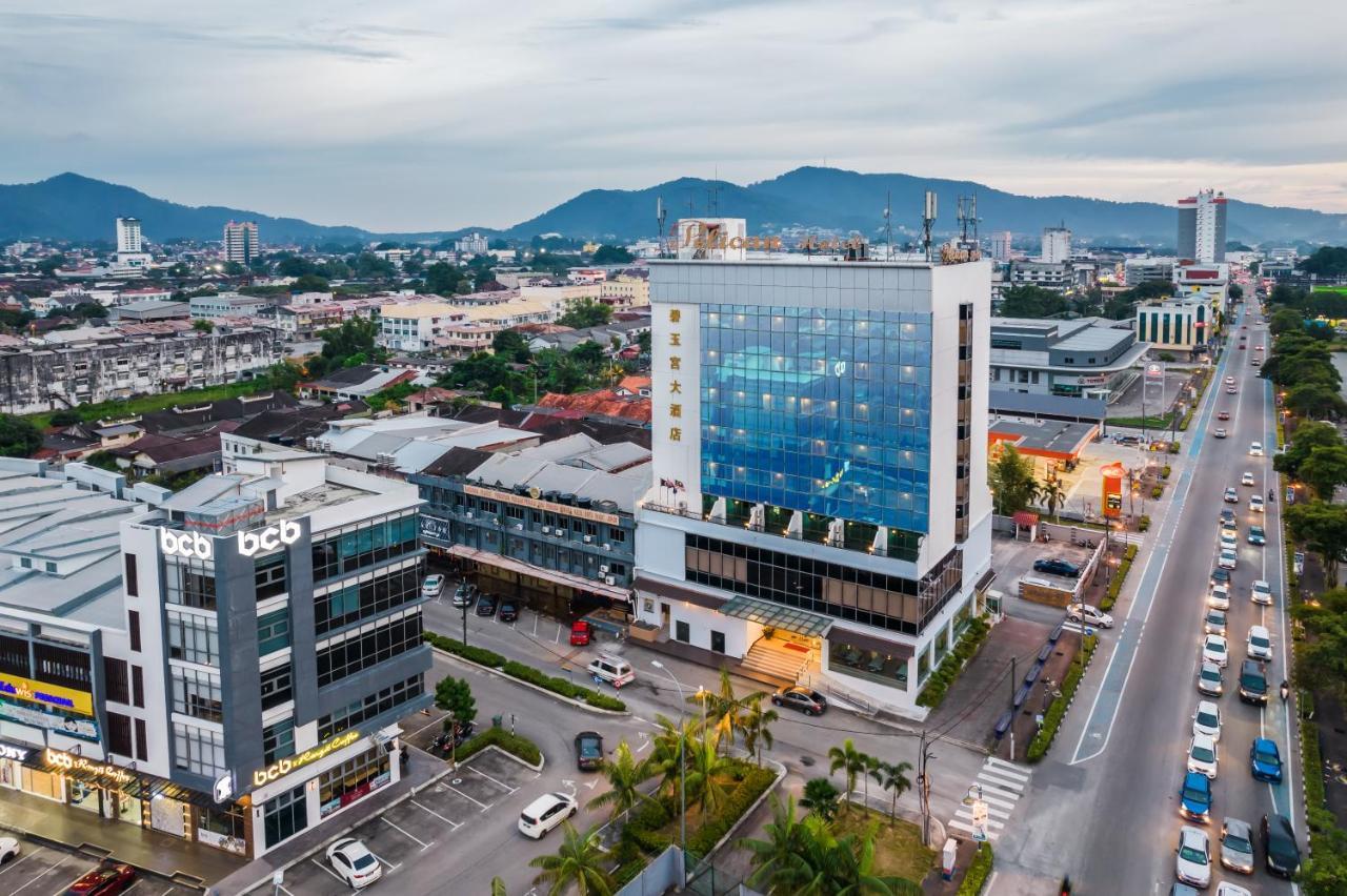 Pelican Hotel Batu Pahat Exterior foto